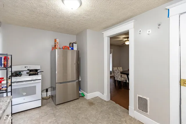 $124,900 | 1359 Edgemont Avenue, Indianapolis, IN 46208