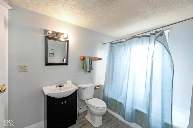 $124,900 | 1359 Edgemont Avenue, Indianapolis, IN 46208