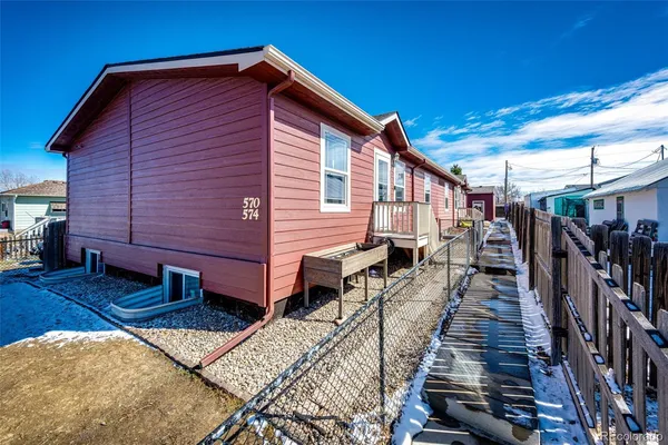 $395,000 | 570 4th Street, Bennett, CO 80102