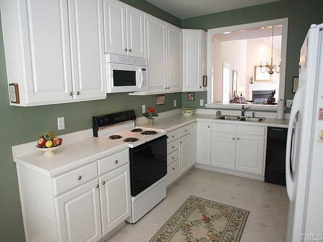 8708 Courage Court Raleigh, NC 27615 - Photo 4 of 12 Gallery Image 4