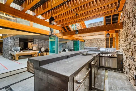 $2,700,000 | 843 Tenth Avenue, Unit A & B, San Diego, CA 92101