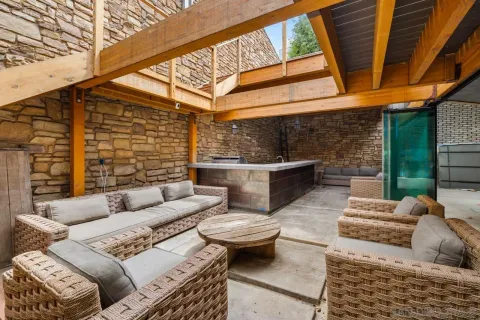 $2,700,000 | 843 Tenth Avenue, Unit A & B, San Diego, CA 92101