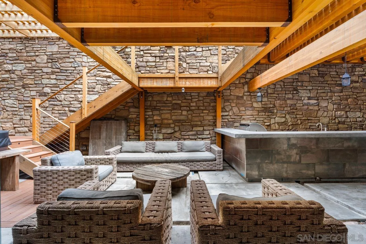 843 Tenth Avenue, Unit A & B San Diego, CA 92101 - Photo 18 of 75