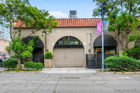 $2,700,000 | 843 Tenth Avenue, Unit A & B, San Diego, CA 92101
