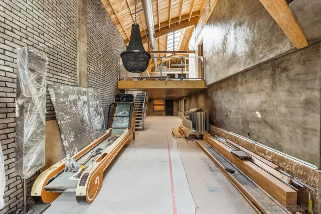 a view of an entryway