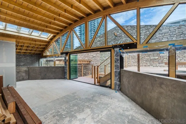 $2,700,000 | 843 Tenth Avenue, Unit A & B, San Diego, CA 92101