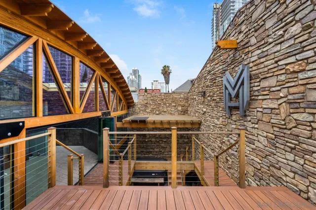 $2,700,000 | 843 Tenth Avenue, Unit A & B, San Diego, CA 92101