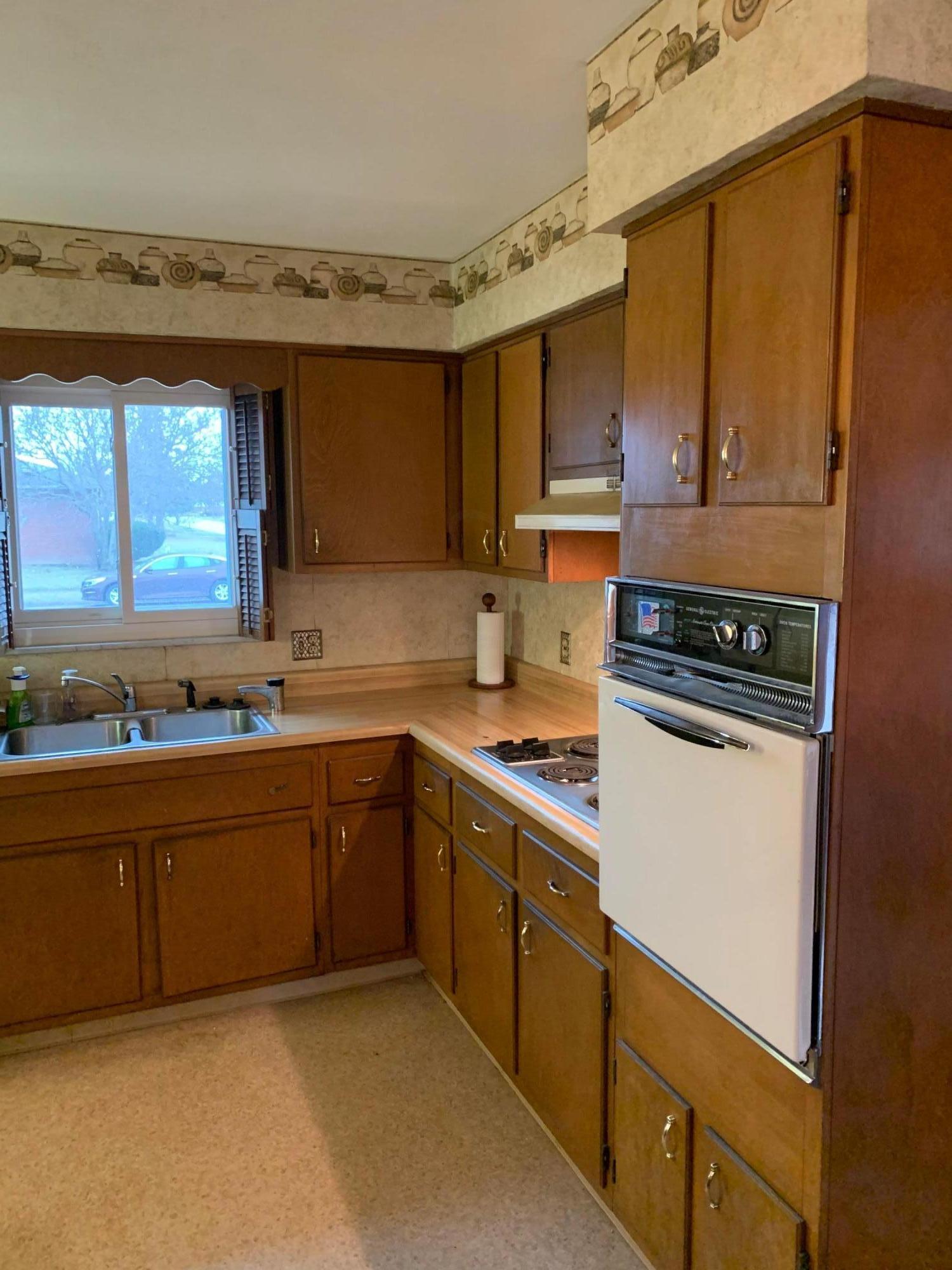 1939 Berkeley Road Columbus, OH 43207 - Photo 8 of 10
