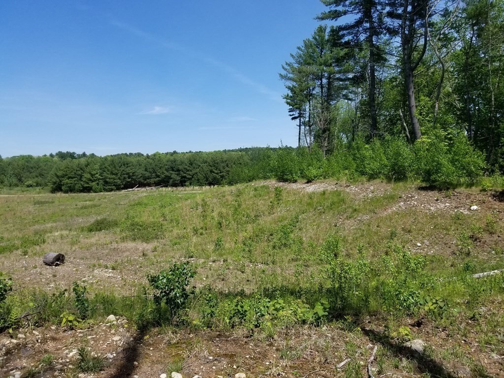 Five 5 Mile River Road Putnam, CT 06260 - Photo 2 of 11