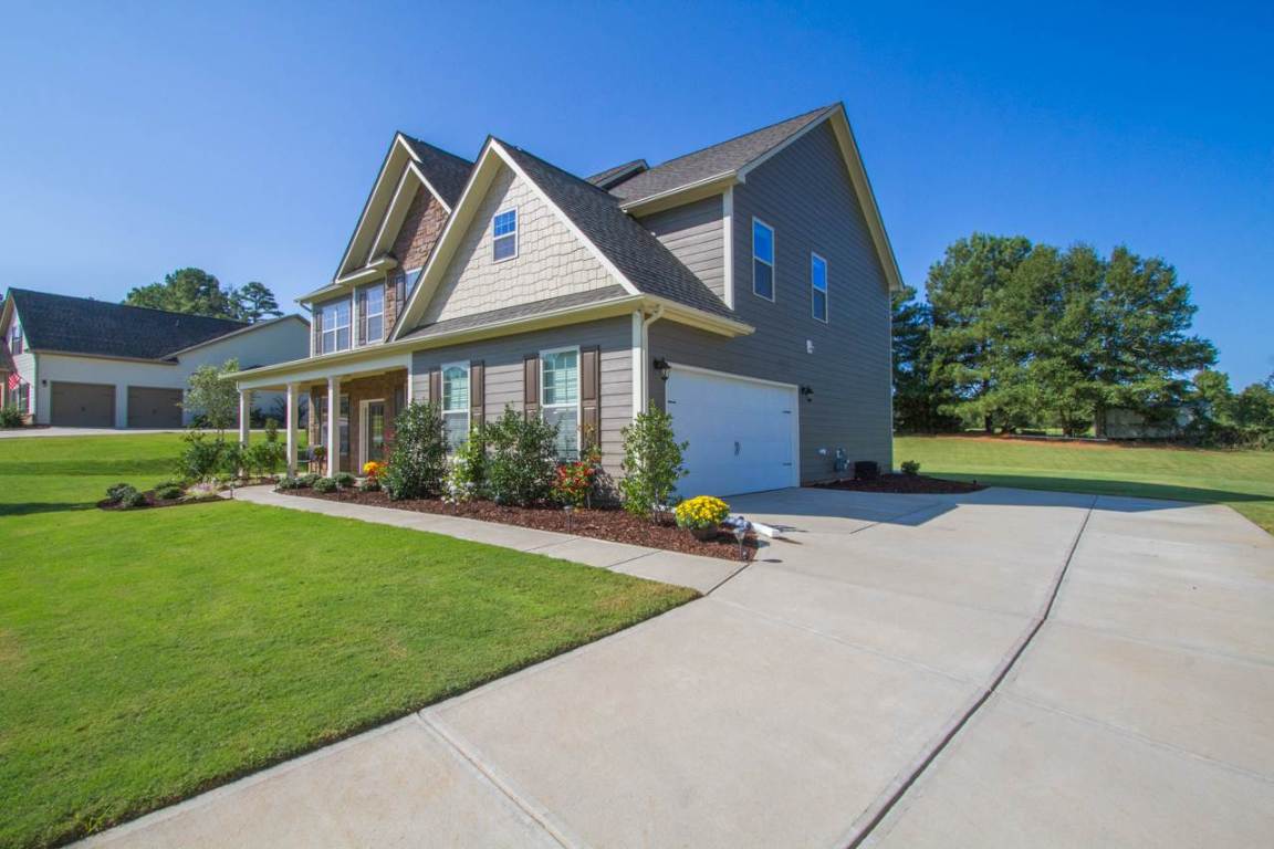109 Rolling Mdw Court Anderson, SC 29621 - Photo 4 of 36 Gallery Image 4