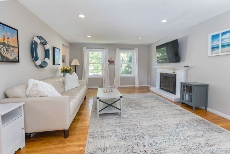 20 Bayberry Road Danvers, MA 01923 - Photo 6 of 33 Gallery Image 6