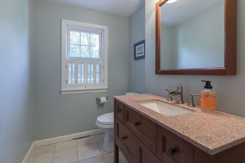 20 Bayberry Road Danvers, MA 01923 - Photo 10 of 33 Gallery Image 10