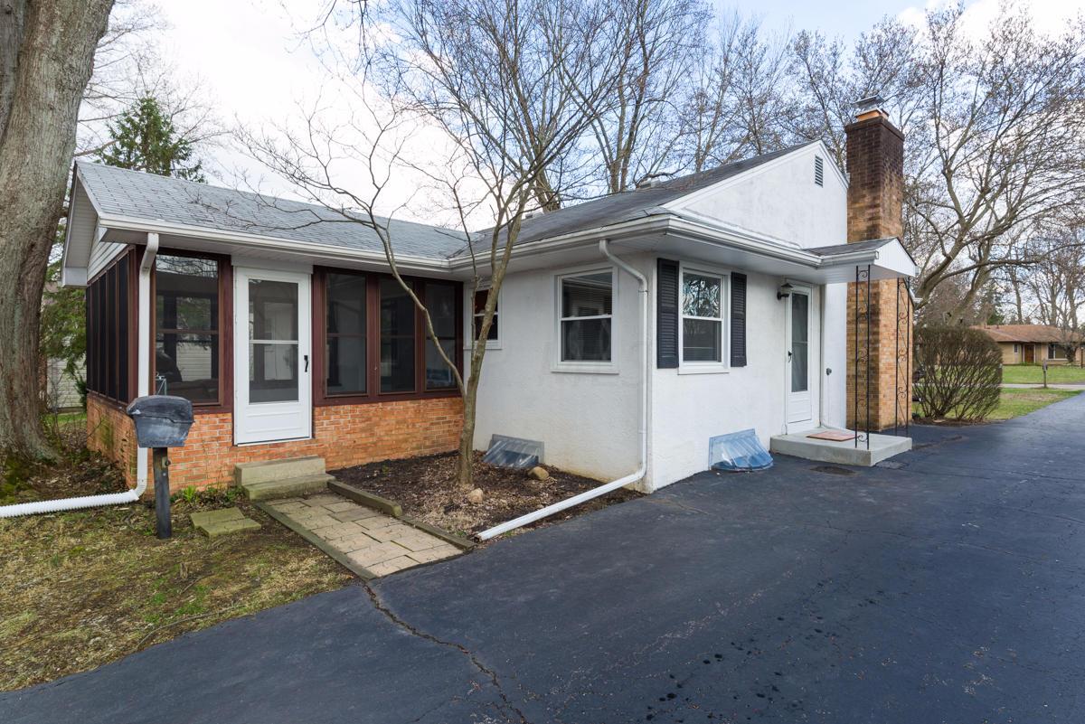 3228 Minerva Lake Road Columbus, OH 43231 - Photo 3 of 21 Gallery Image 3
