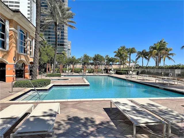 $6,500 | 2080 South Ocean Drive, Unit MPH12, Hallandale Beach, FL 33009