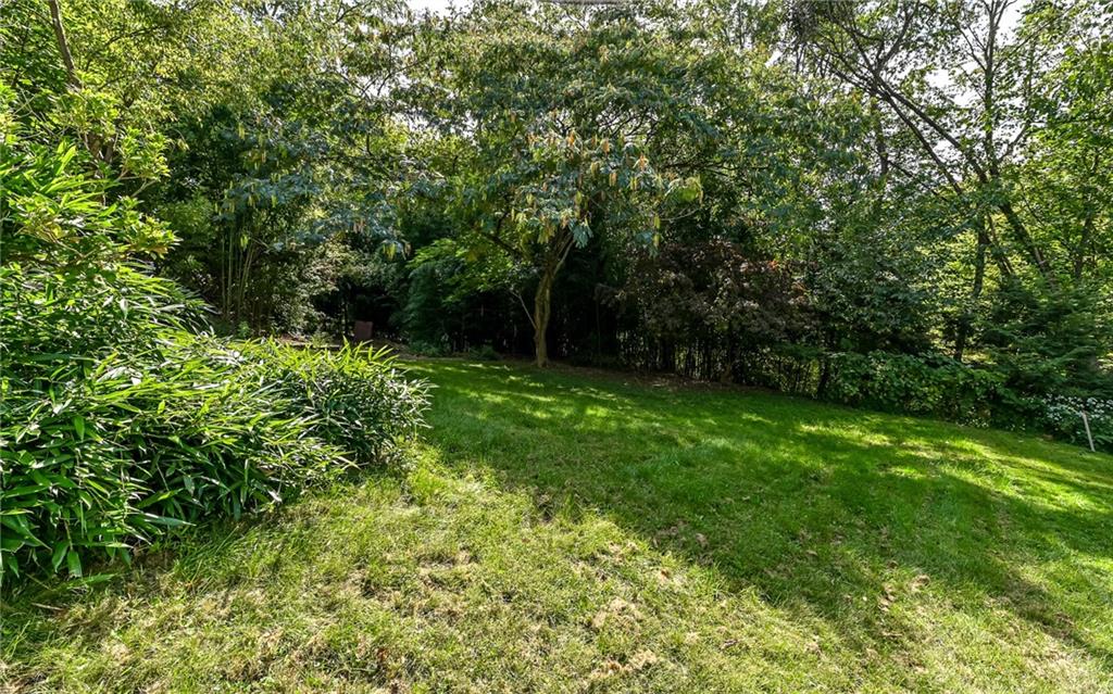 830 Sherwood Road Pittsburgh, PA 15221 - Photo 37 of 42
