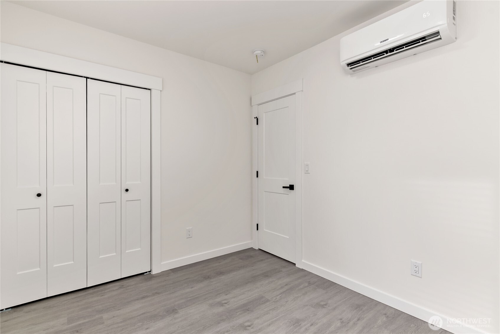 1926 South Washington Street, Unit B206 Tacoma, WA 98405 - Photo 31 of 39 a view of an empty room