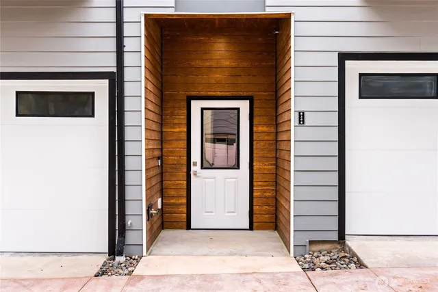 a view of a entryway door of the house