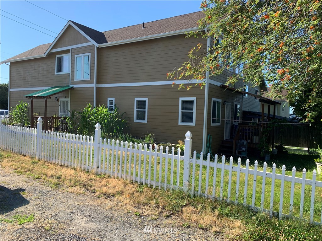 1432 Shattuck Avenue South Renton, WA 98055 - Photo 19 of 19 Gallery Image 19