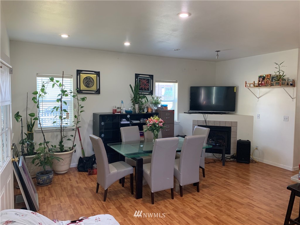 1432 Shattuck Avenue South Renton, WA 98055 - Photo 6 of 19 Gallery Image 6