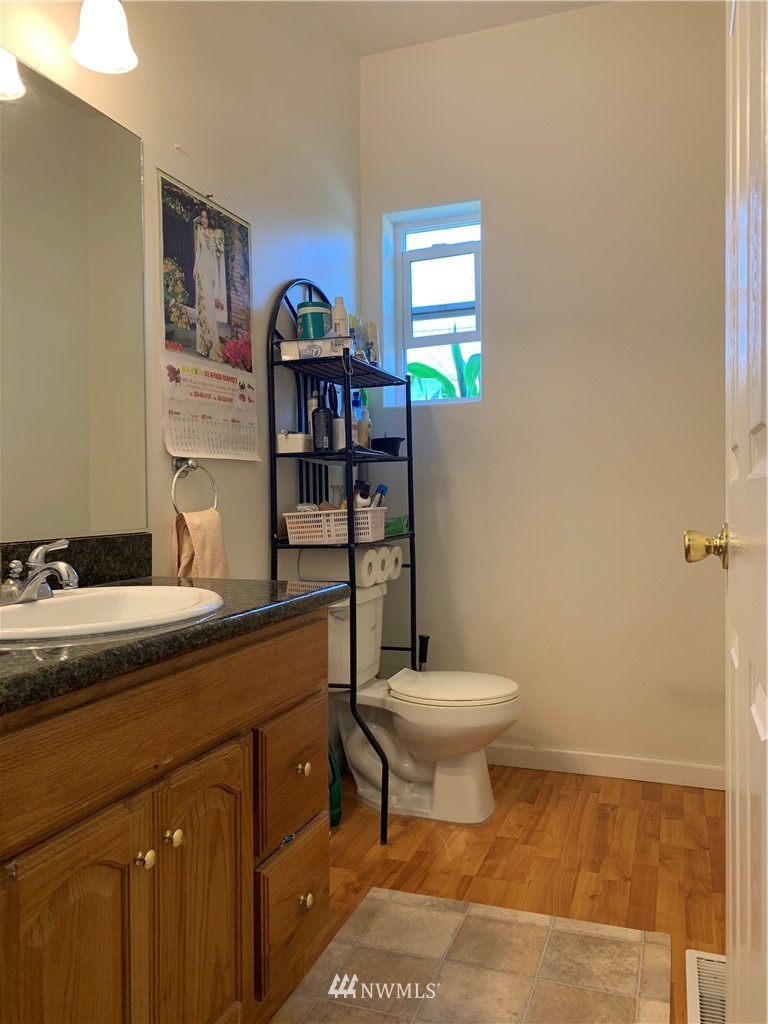1432 Shattuck Avenue South Renton, WA 98055 - Photo 8 of 19 Gallery Image 8