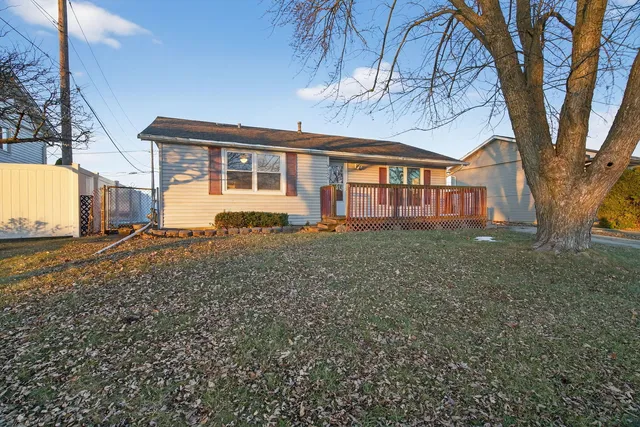 $249,000 | 9156 West 161st Place, Tinley Park, IL 60487