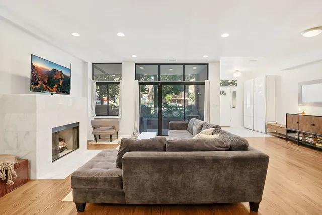 $335,000 | 2518 North Willetts Court, Unit GS, Chicago, IL 60647