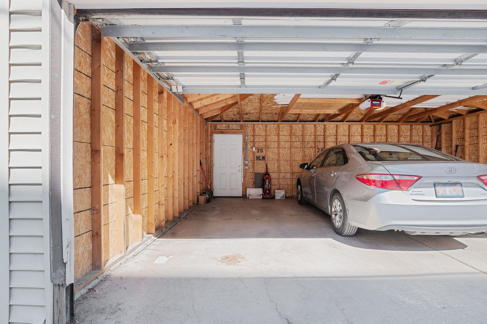 2518 North Willetts Court, Unit GS Chicago, IL 60647 - Photo 32 of 34 a view of parking garage