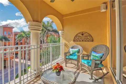 $4,000 | 410 Bayfront Place, Unit 2407, Naples, FL 34102