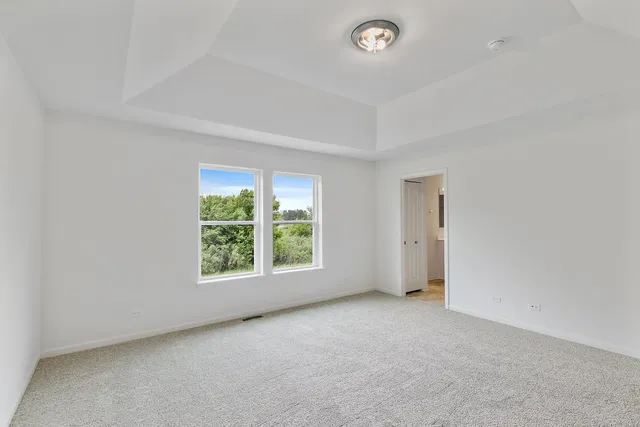 $467,990 | 32018 Savannah Drive, Lakemoor, IL 60051