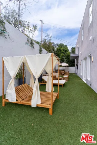 $15,400 | 1857 North Beverly Drive, Beverly Hills, CA 90210