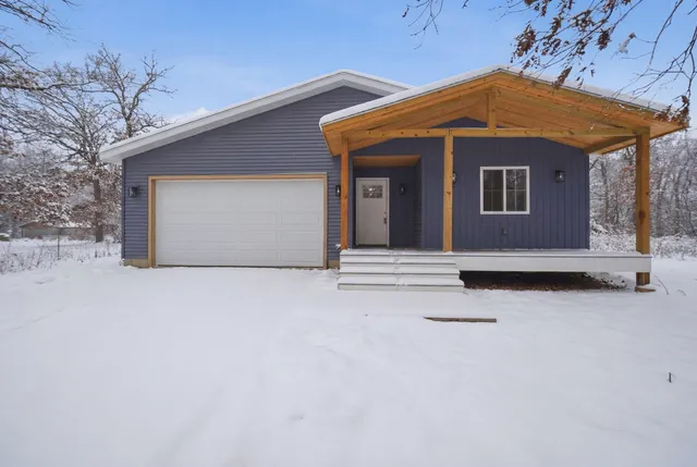 $320,000 | 2154 Highway 39, Winamac, IN 46996