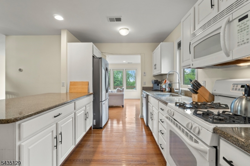 1 Wimbledon Drive, Unit 3 Vernon, NJ 07462 - Photo 16 of 47