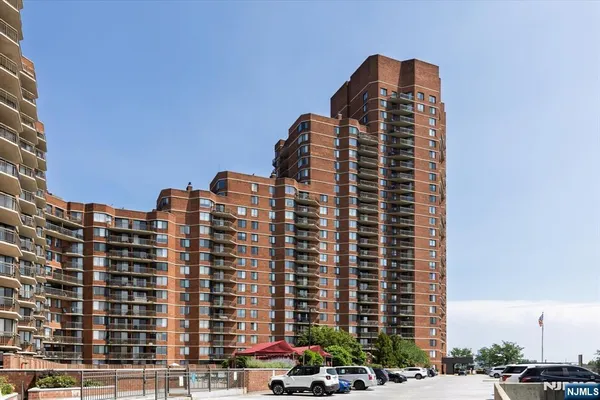 $415,000 | 1705 Harmon Cove Tower, Secaucus, NJ 07094