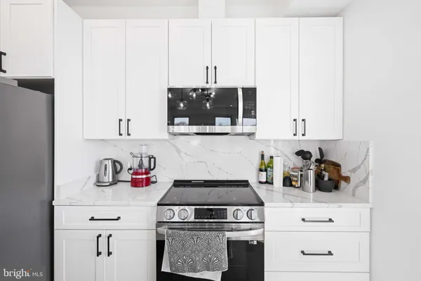 $2,650 | 30 Kennedy Street Northwest, Unit 14, Washington, DC 20011