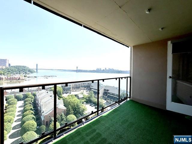 1203 River Road, Unit 12D Edgewater, NJ 07020 - Photo 14 of 25