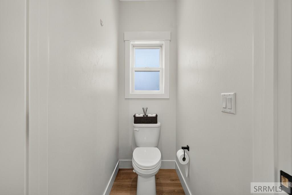 3042 Lin Road Idaho Falls, ID 83401 - Photo 31 of 68 Master Bathroom