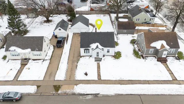 $227,000 | 1717 West Franklin Street, Appleton, WI 54914