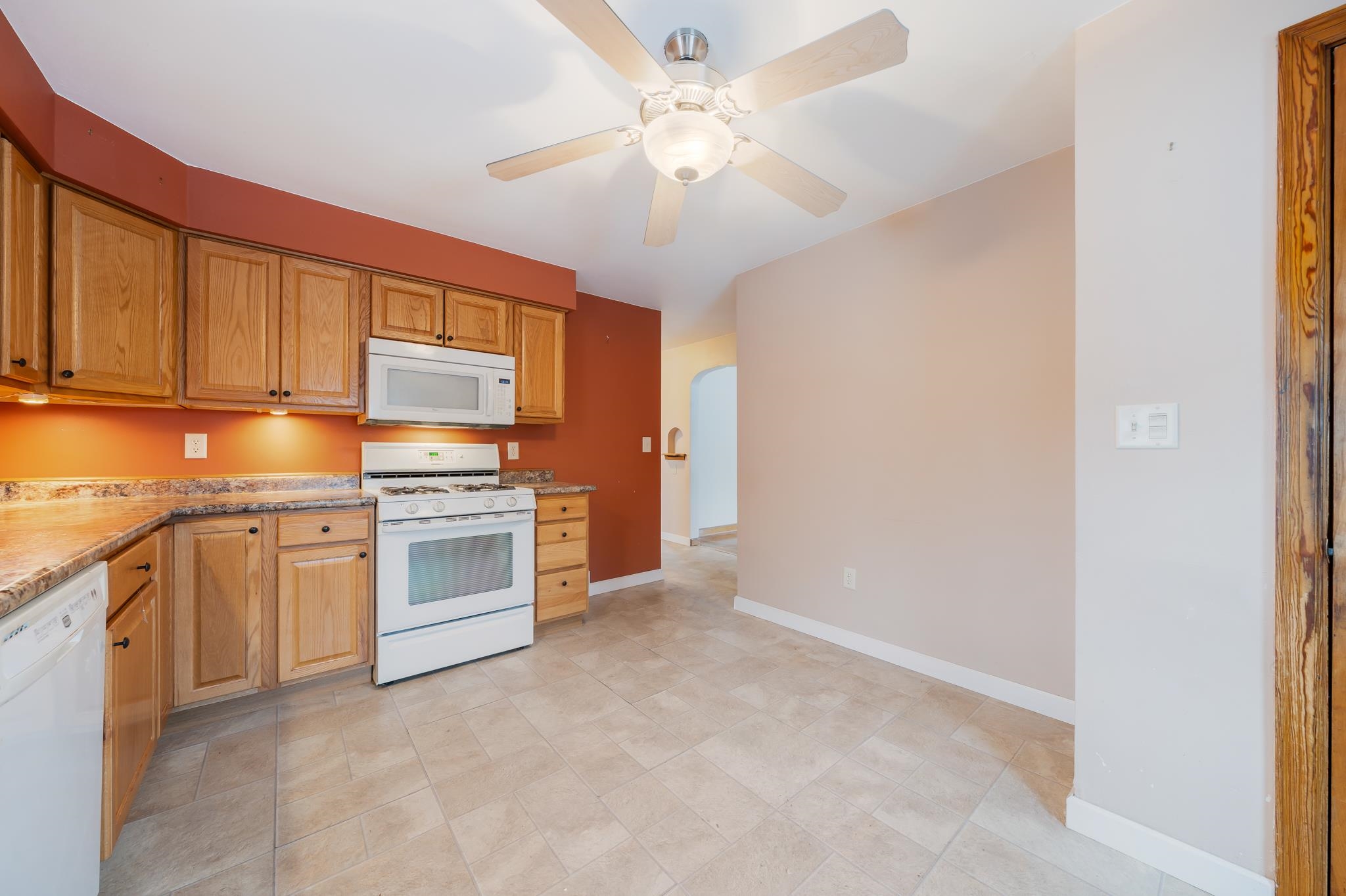 1717 West Franklin Street Appleton, WI 54914 - Photo 8 of 33