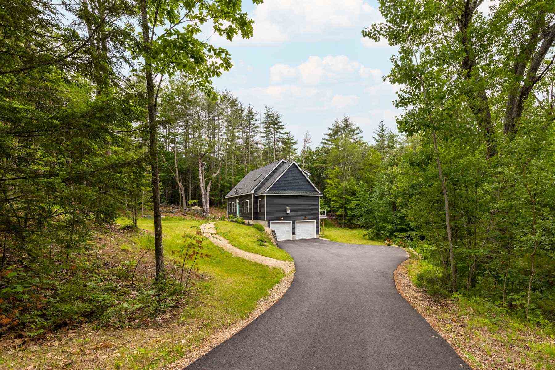 33 Mills Falls Road Barrington, NH 03825 - Photo 2 of 39