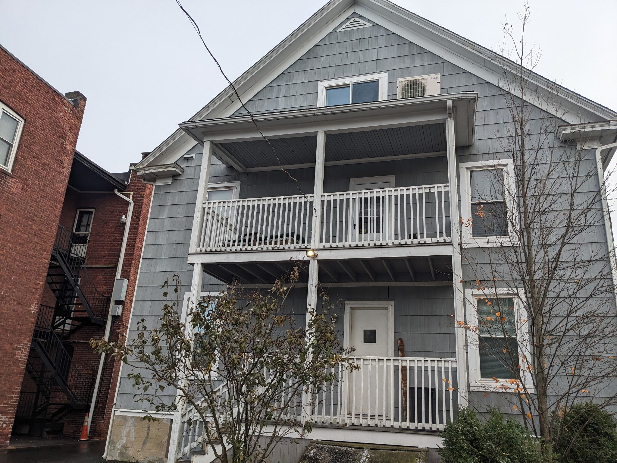 2870 Fairfield Avenue, Unit 2 Bridgeport, CT 06605 - Photo 15 of 15 front view of a house