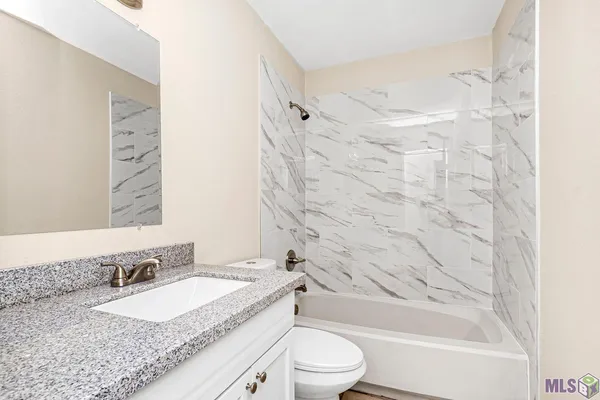 $1,000 | 8113 Jefferson Park Drive, Baton Rouge, LA 70817