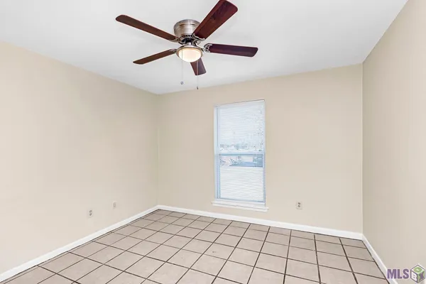 $1,000 | 8113 Jefferson Park Drive, Baton Rouge, LA 70817