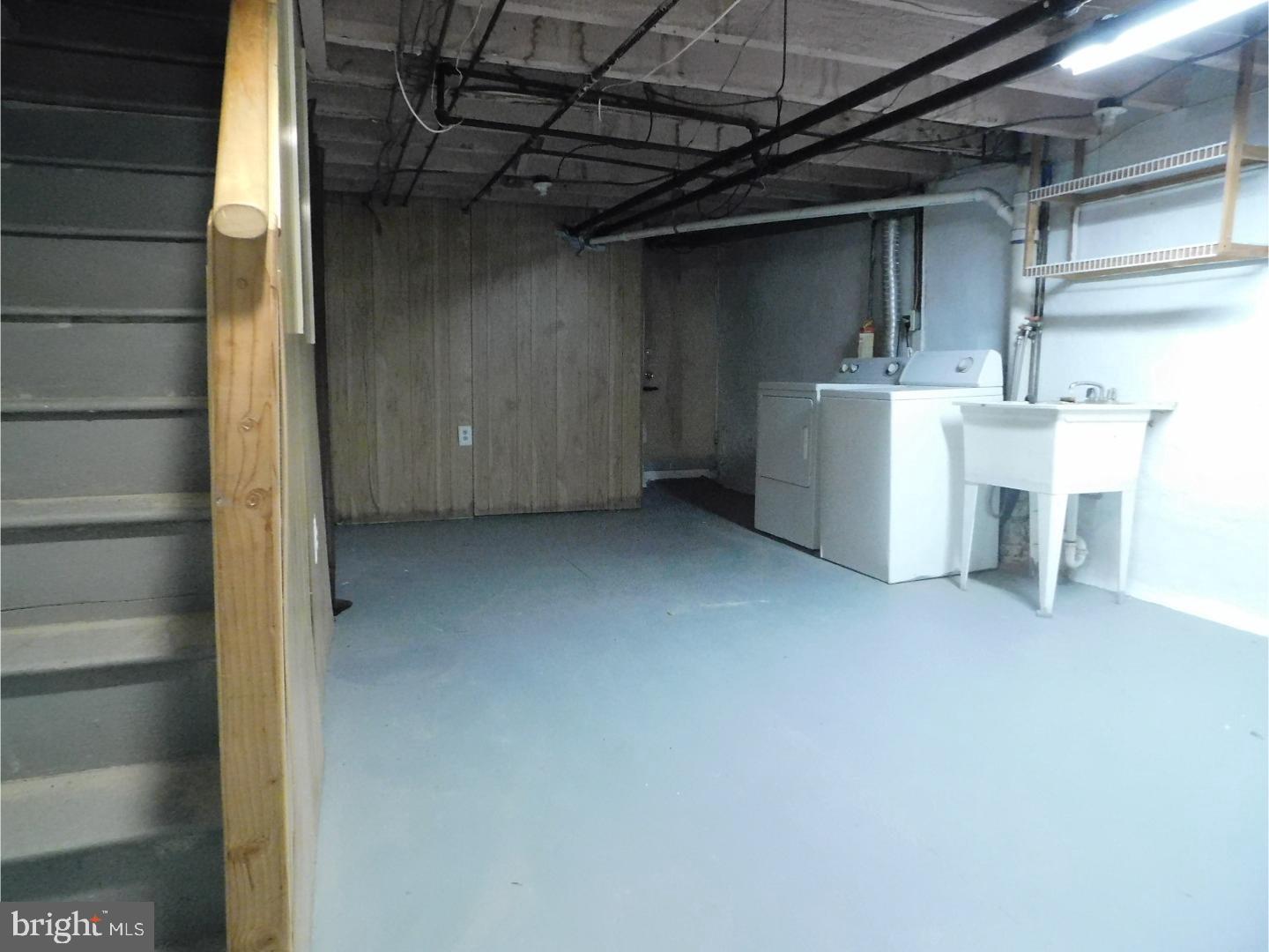 223 Sanford Road Upper Darby, PA 19082 - Photo 11 of 14