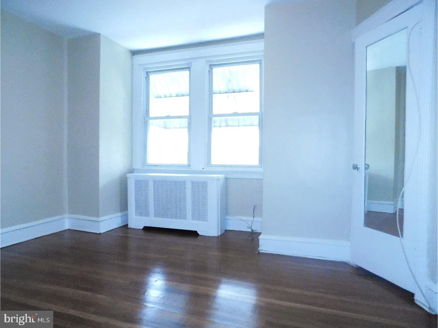 223 Sanford Road Upper Darby, PA 19082 - Photo 8 of 14