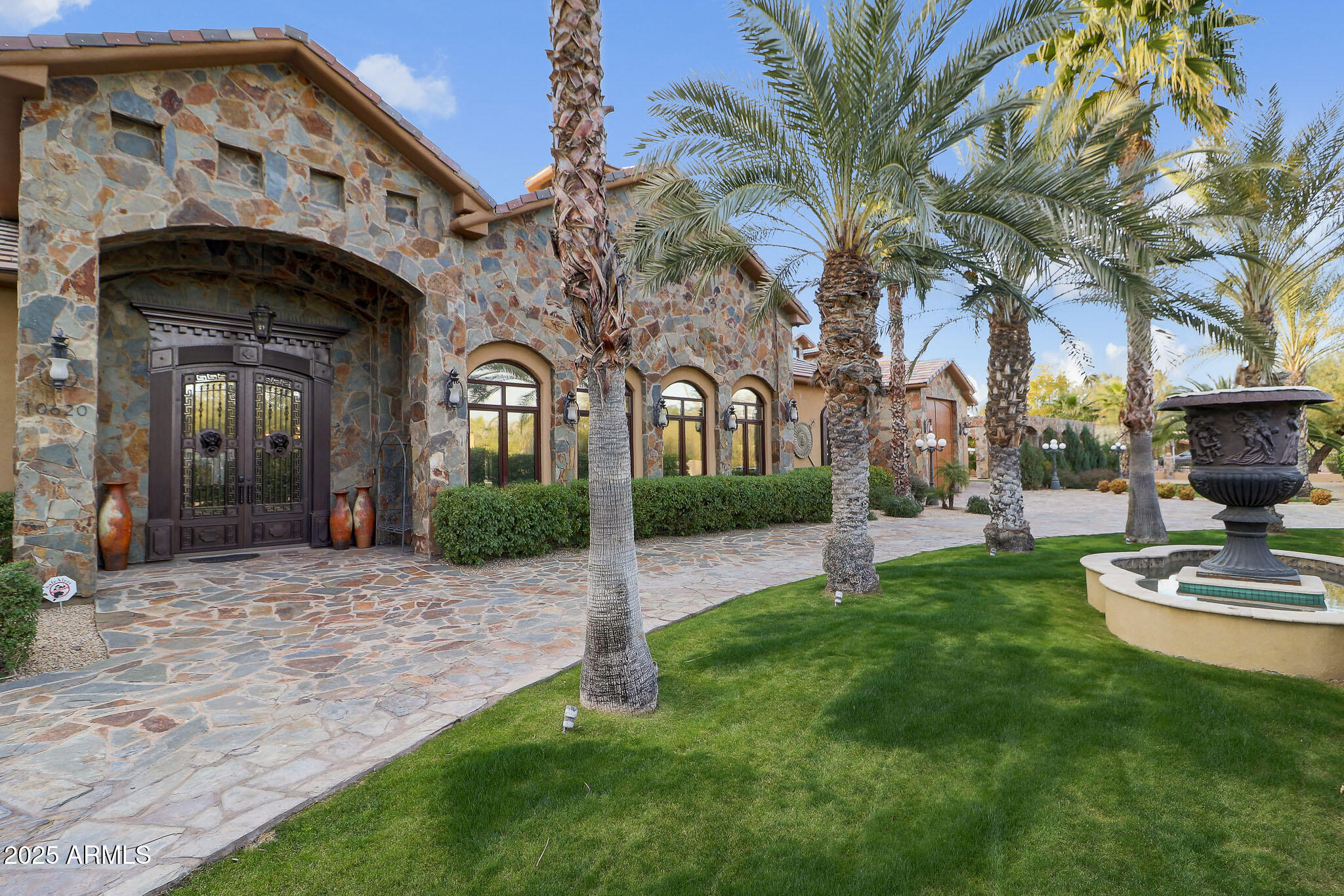 10620 North Miller Road Scottsdale, AZ 85260 - Photo 2 of 41 A (2)