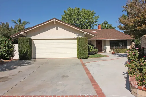 $3,895 | 25433 Plaza Escovar, Valencia, CA 91355