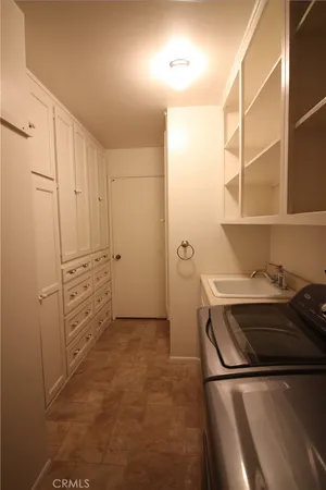 $3,895 | 25433 Plaza Escovar, Valencia, CA 91355