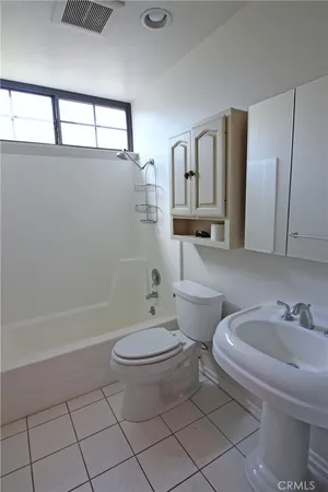 $3,895 | 25433 Plaza Escovar, Valencia, CA 91355