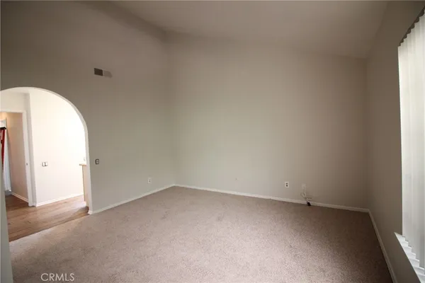 $3,895 | 25433 Plaza Escovar, Valencia, CA 91355