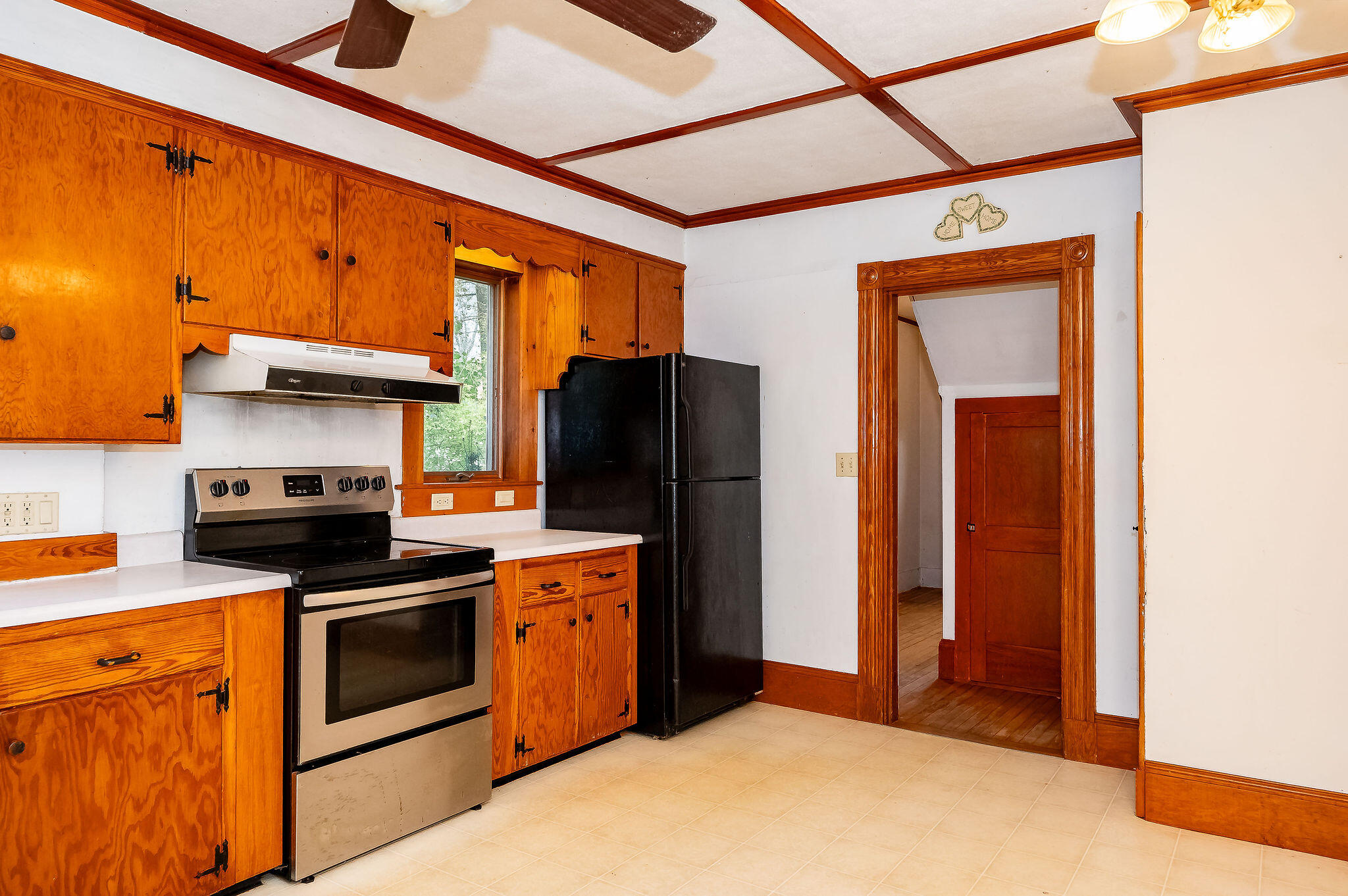 121 Berwick Road Berwick, ME 03901 - Photo 9 of 46 DSC_4360editforDB